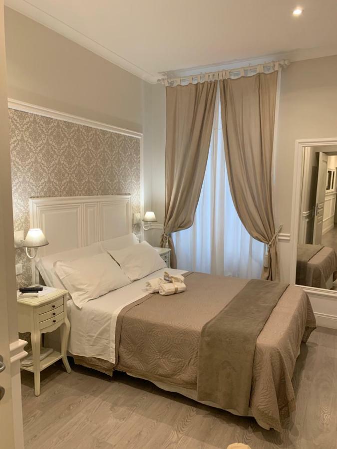 Bed and Breakfast Charme & Chic Рим Екстер'єр фото